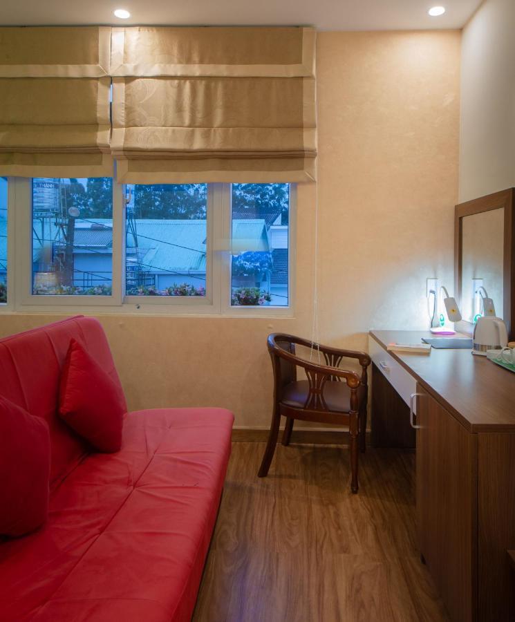 Duy Vinh Hotel Dalat Екстериор снимка