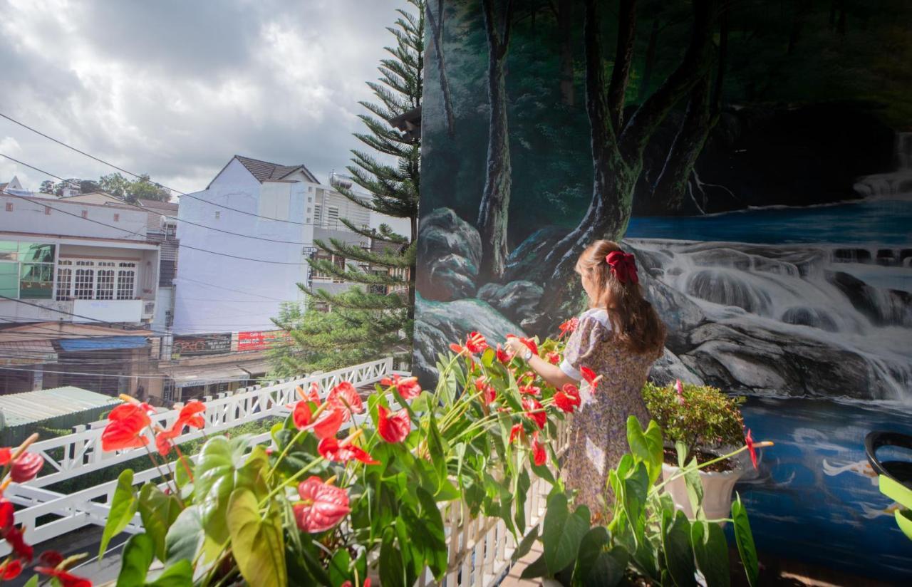 Duy Vinh Hotel Dalat Екстериор снимка