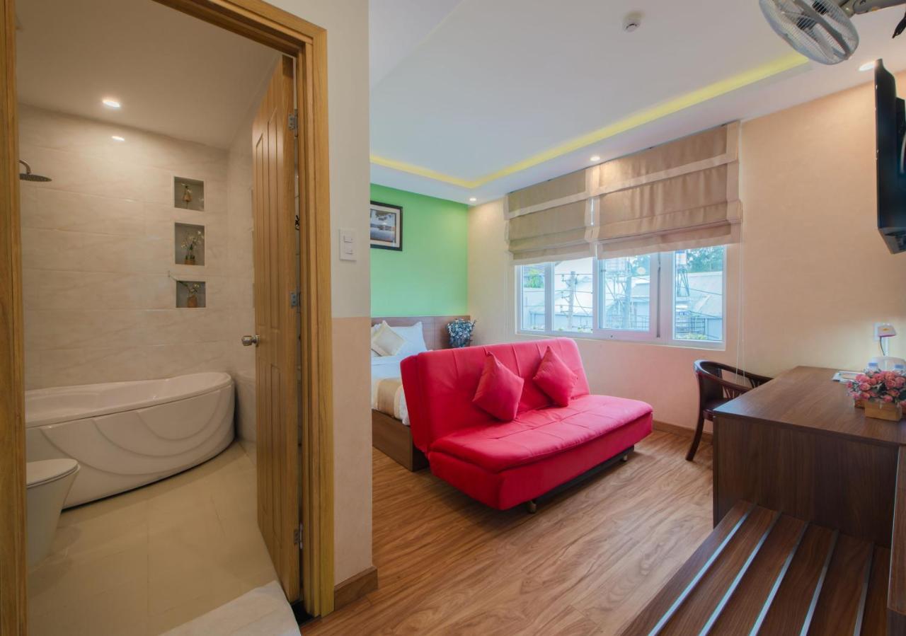Duy Vinh Hotel Dalat Екстериор снимка