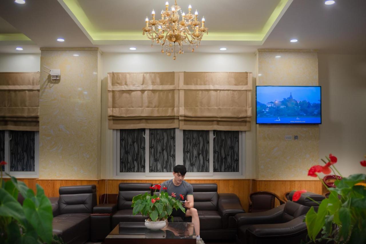 Duy Vinh Hotel Dalat Екстериор снимка