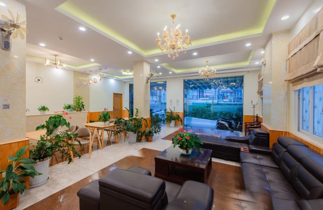 Duy Vinh Hotel Dalat Екстериор снимка
