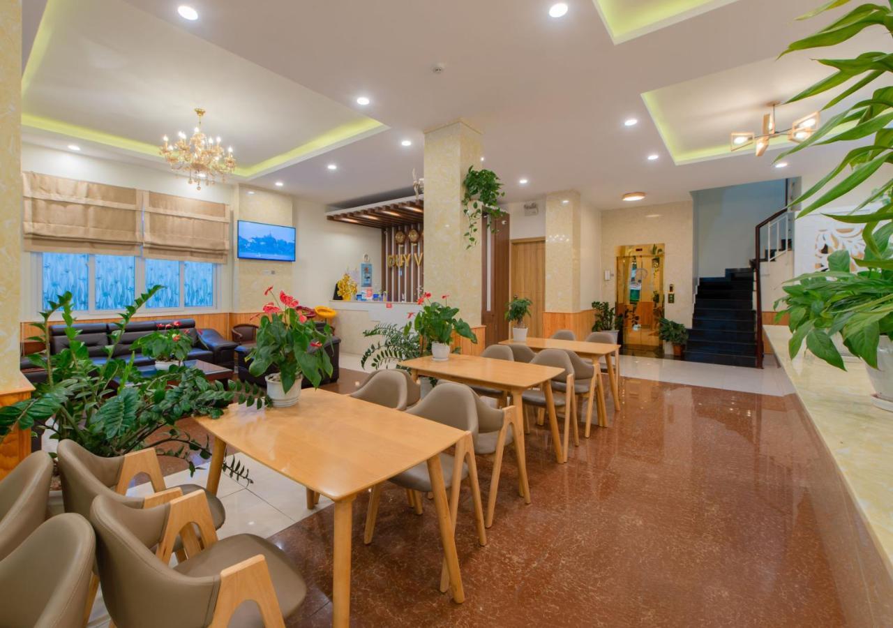 Duy Vinh Hotel Dalat Екстериор снимка
