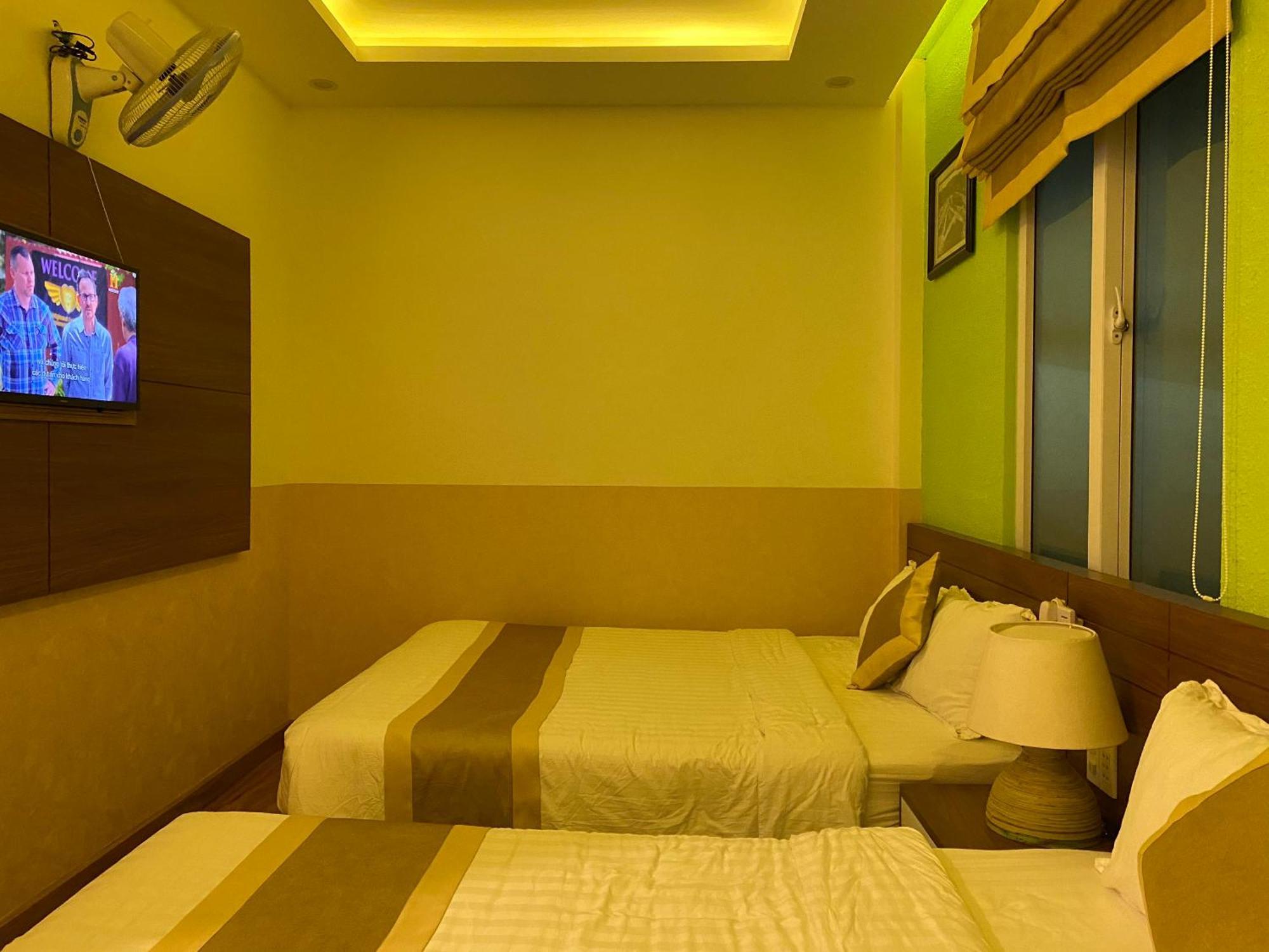 Duy Vinh Hotel Dalat Екстериор снимка