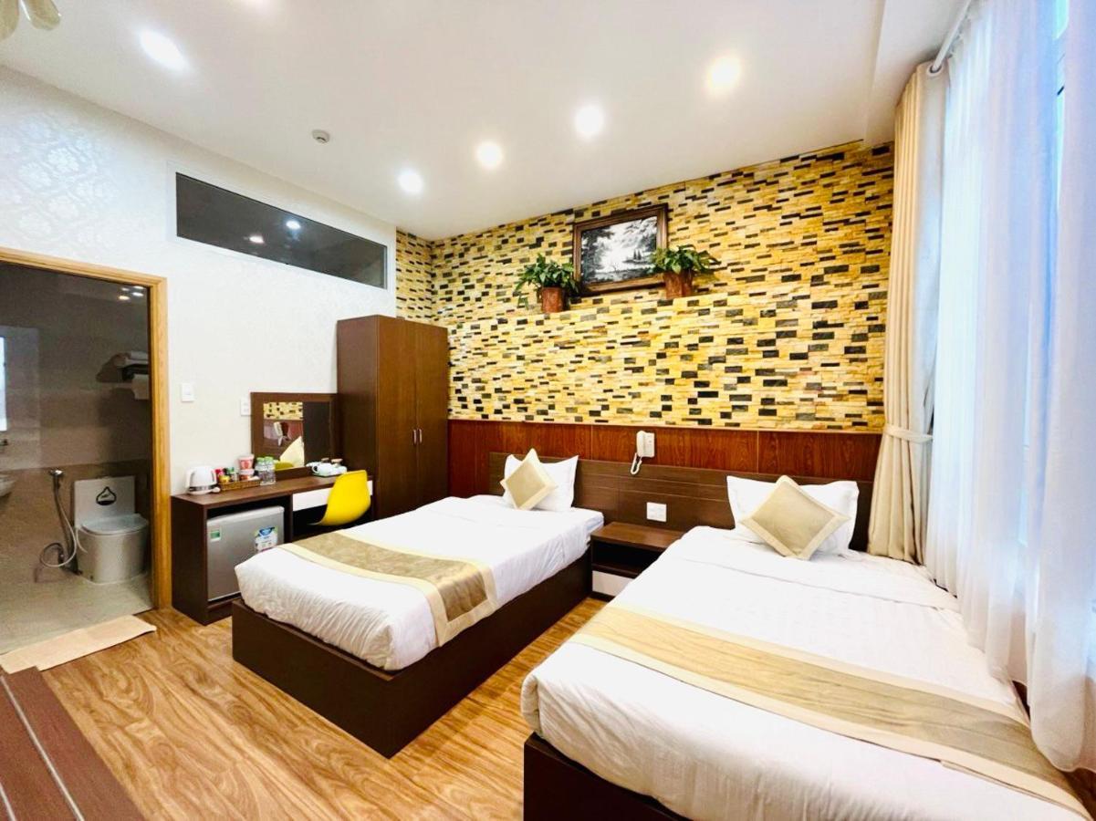 Duy Vinh Hotel Dalat Екстериор снимка